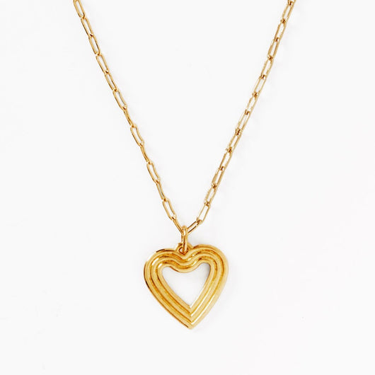 Amour Necklace